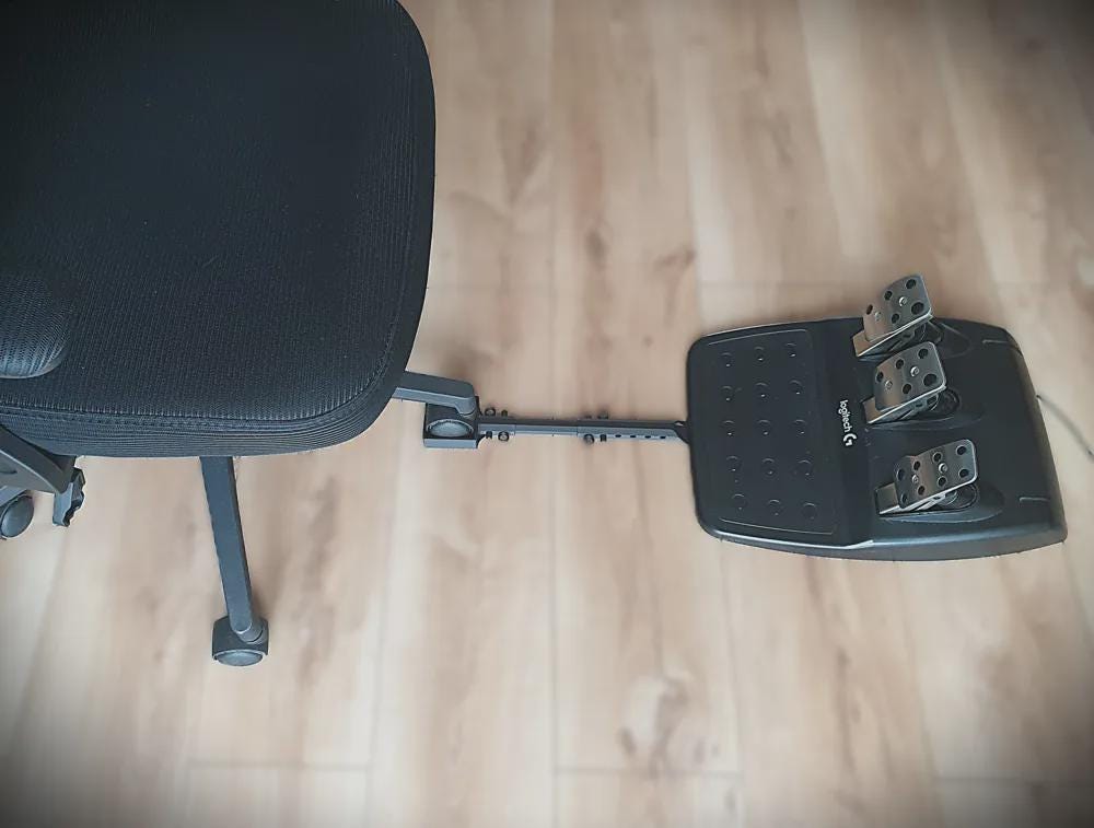Βάση Καρέκλας για Πετάλια Logitech – Ρυθμιζόμενη Κλειδαριά Πεταλιών Sim Racing