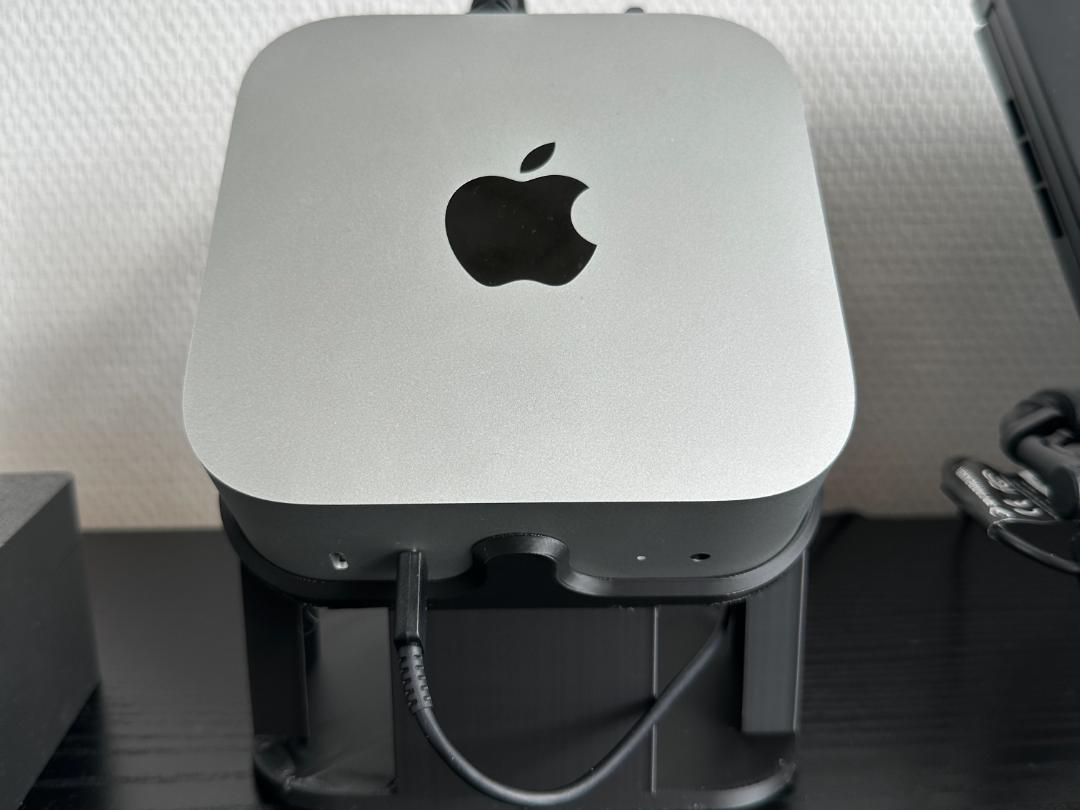 Βάση Mac Mini M4 – Οργανωτής Γραφείου για Apple Mac Mini – Μινιμαλιστική Βάση