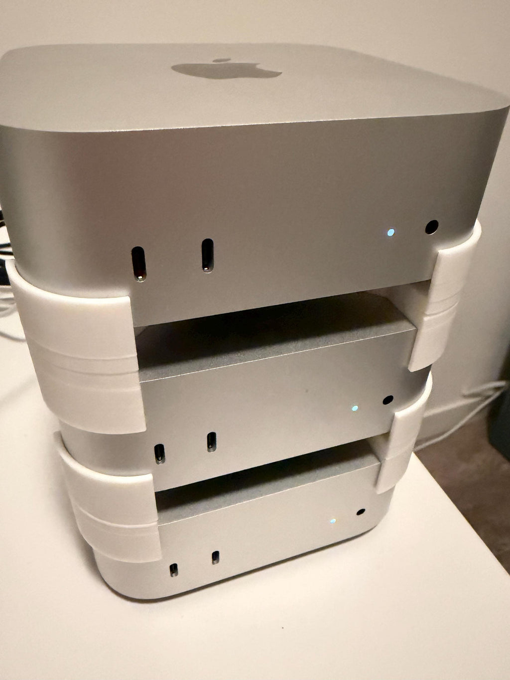 Στοιβαζόμενο Πλαίσιο Rack για Mac Mini M4