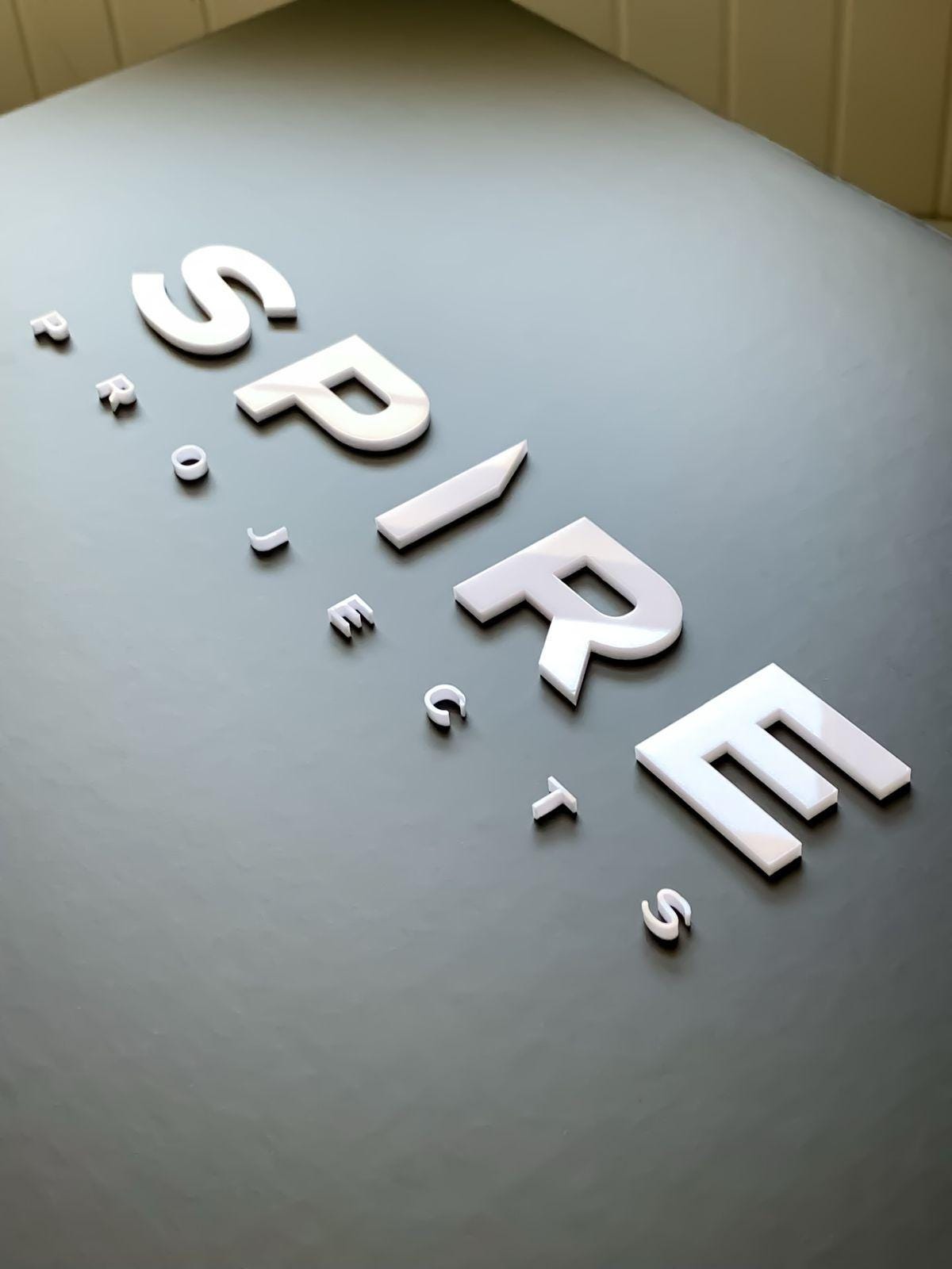 Custom 3D Γράμματα Τοίχου – Λογότυπο – Προσωποποιημένη Επιχειρηματική Πινακίδα – 3D Εκτυπωμένο Όνομα Εταιρείας & Κείμενο