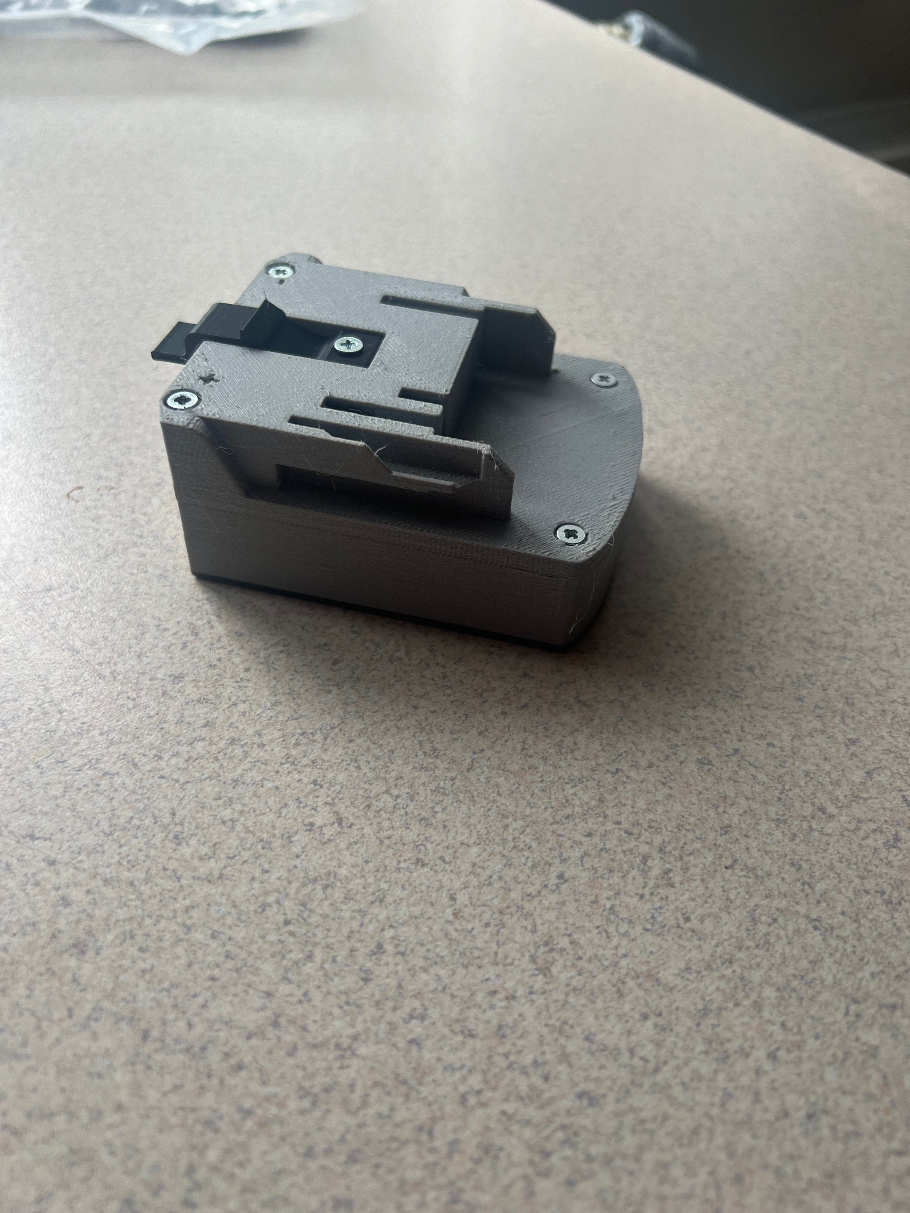 Αντάπτορας Μπαταρίας 18V για Μετατροπή Συστήματος Εργαλείων